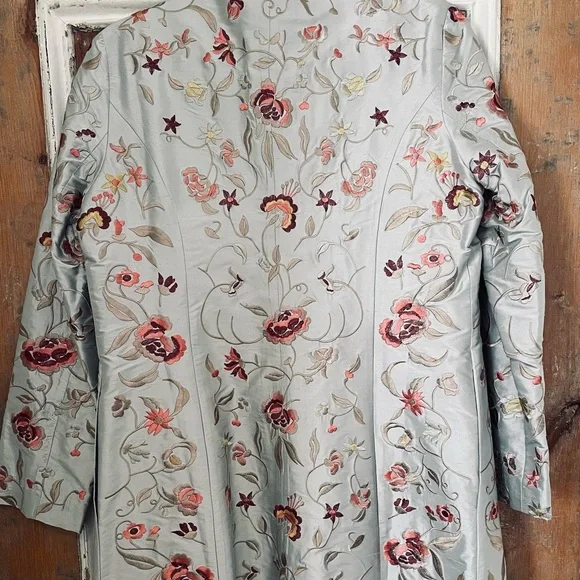 2PC Ice Blue Silk Emboridered Coat & Dress Set Size 8 - Picture 7 of 8